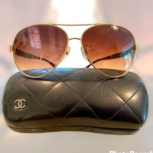 CHANEL - Aviator Sunglasses- coco tint - Rare!!!